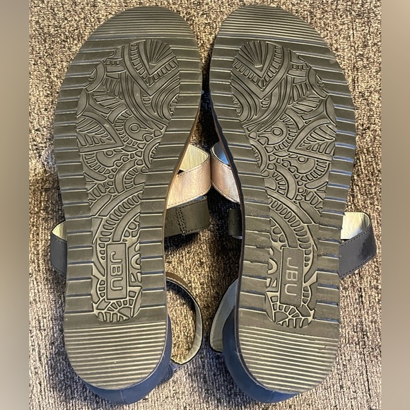 NWOT JAMBU Strappy Memory Foam Sandal - Picture 4 of 7